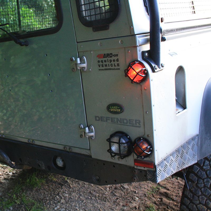 Lampenschutzgitter für die Heckbleuchtung des Land Rover Defender
