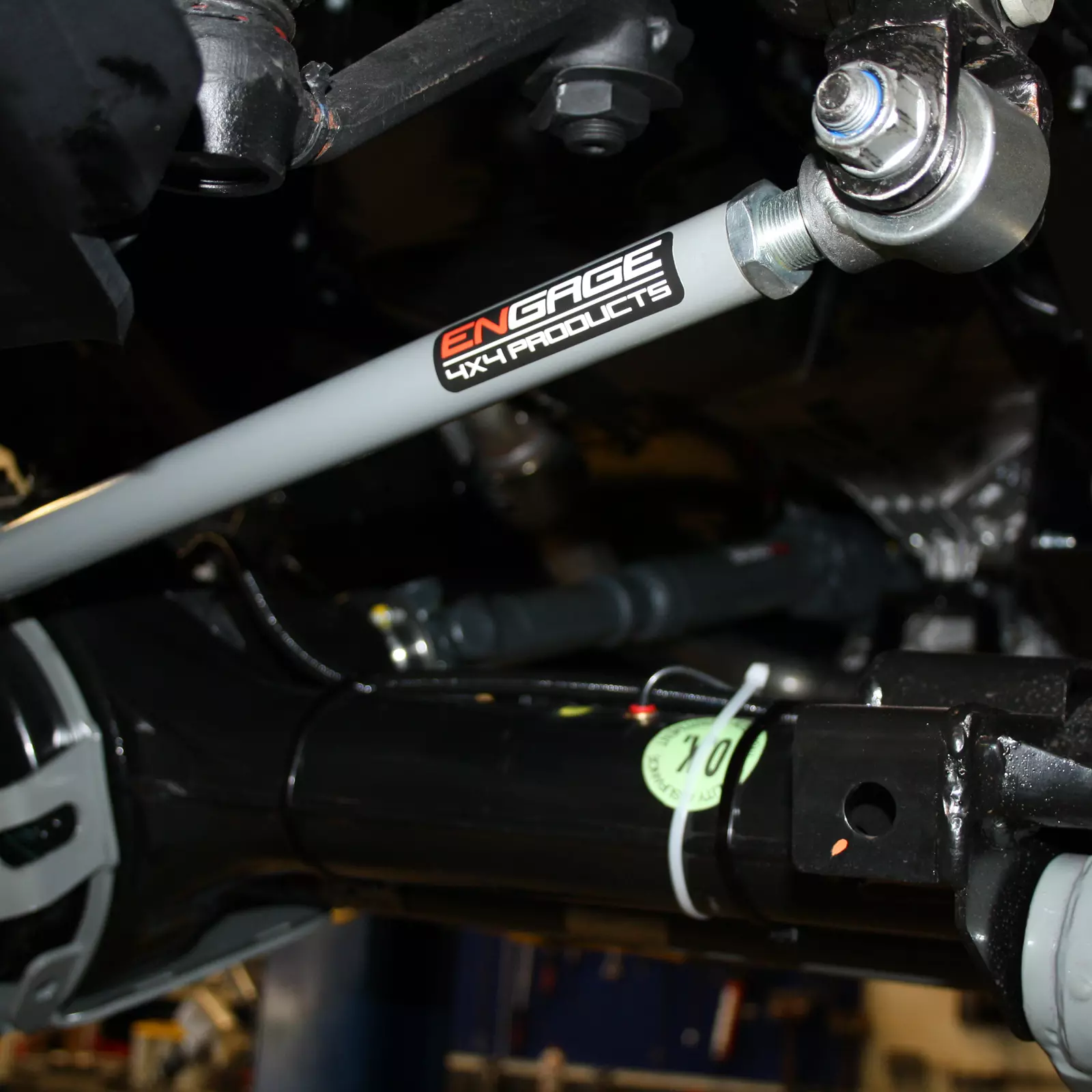 Panhard rod adjustable for Land Rover Defender with TÜV parts certificate Panhard rod adjustable for Land Rover Defender with TÜV parts certificate